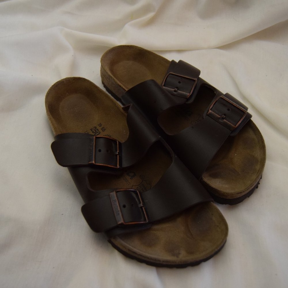 Birkenstock 2 strap - Gently Worn